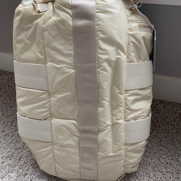 Cara Remus 2 bag NWT - Picture 4 of 6